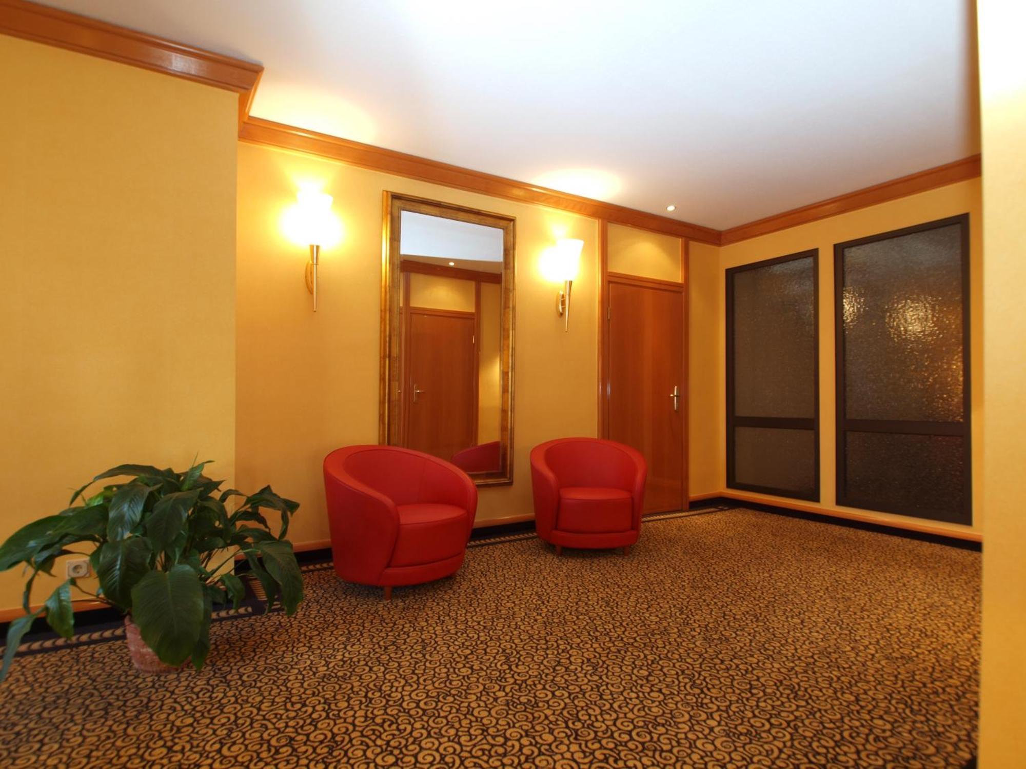 Hotel Matthias Gnarrenburg Екстер'єр фото