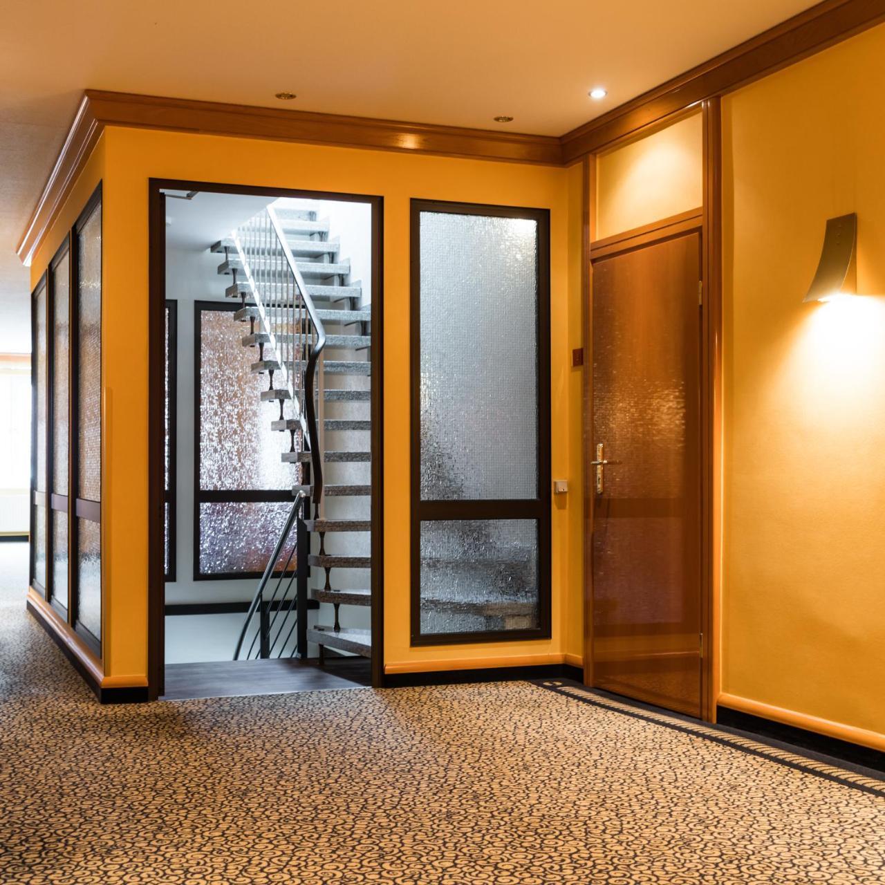 Hotel Matthias Gnarrenburg Екстер'єр фото